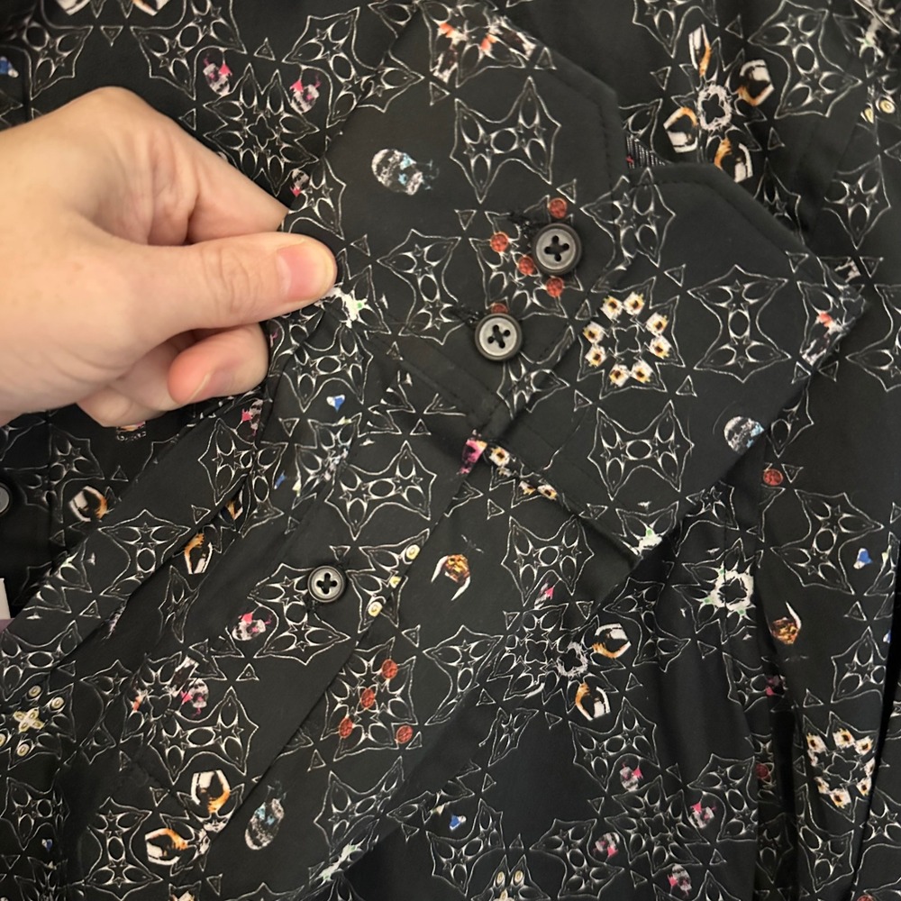 Robert Graham NWT Size L Buena Vista Long Sleeve Button Down Black Print $198 - Picture 8 of 8